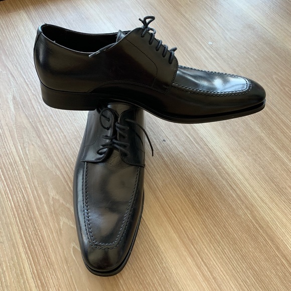 To Boot New York made Italy 9M laceup Oxford shoes